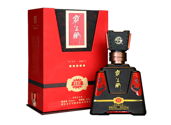 青岛石花霸王醉回收霸王醉君享70度白酒礼盒行情价格