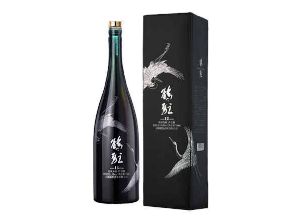 青岛鹤驻12年黄酒回收鹤驻新花雕12年700ML黄酒礼盒