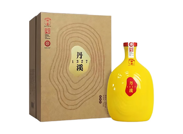 青岛丹溪黄酒回收丹溪1327红曲黄酒五星黄15年行情价格