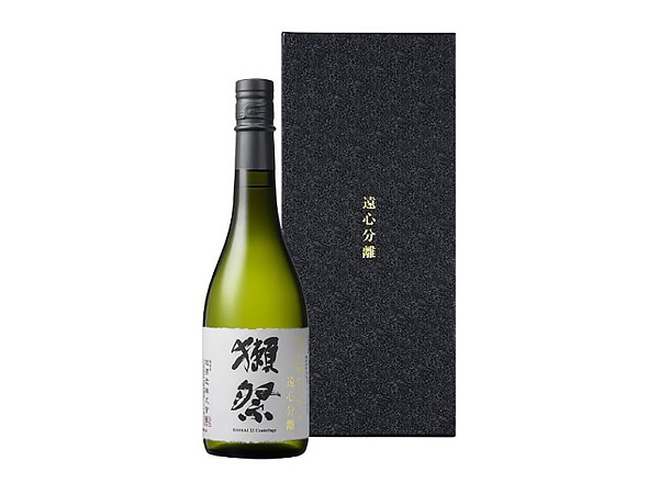 青岛回收獭祭远心分离二割三分清酒礼盒行情价格